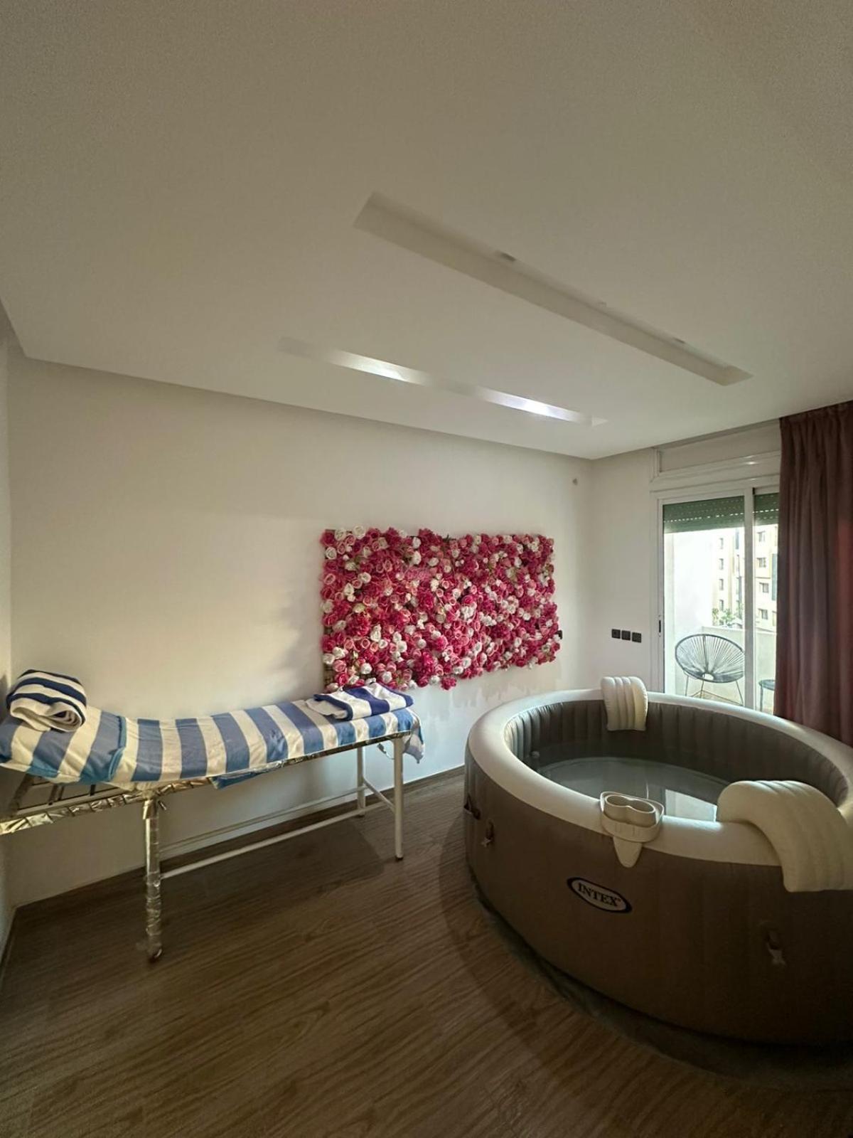 Centre T3 Jacuzzi Prive 2 Min De La Gare Marraquexe